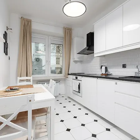 Rentplanet - Apartamenty Chmielna Warsaw Exterior photo